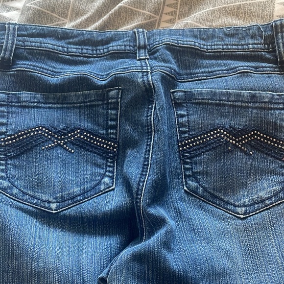 Size 10 Santana Jeans - Picture 5 of 5